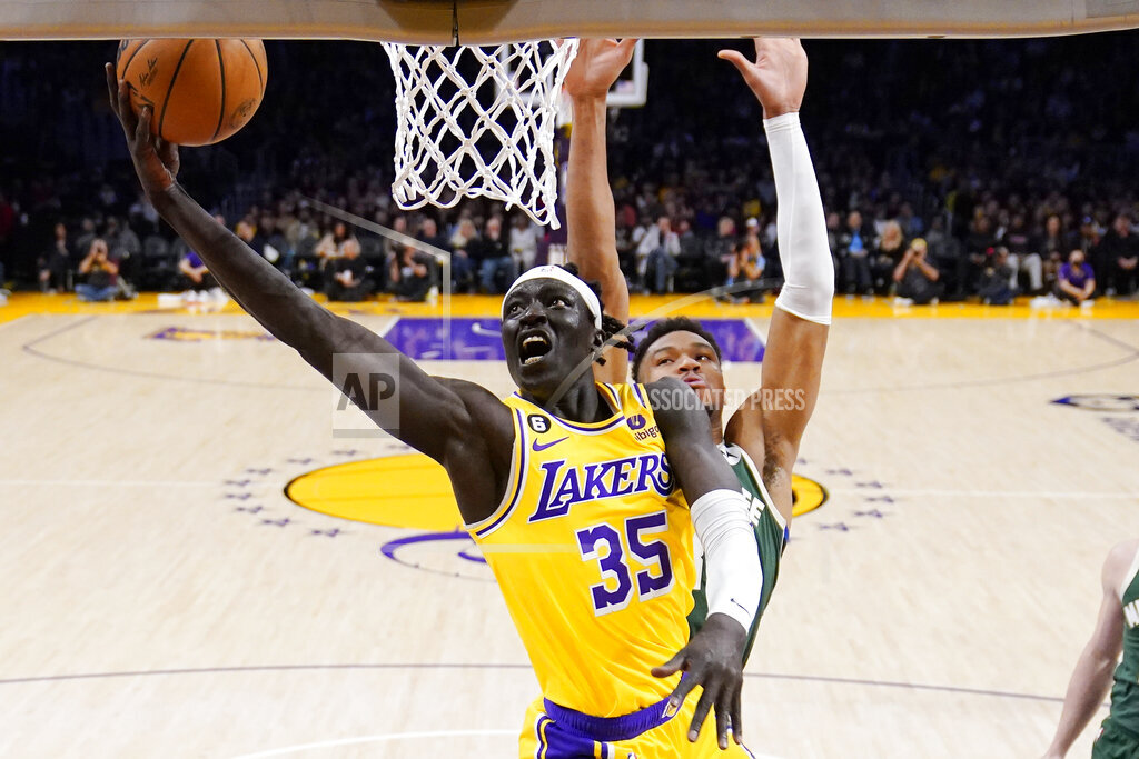 Bucks Lakers Basketball