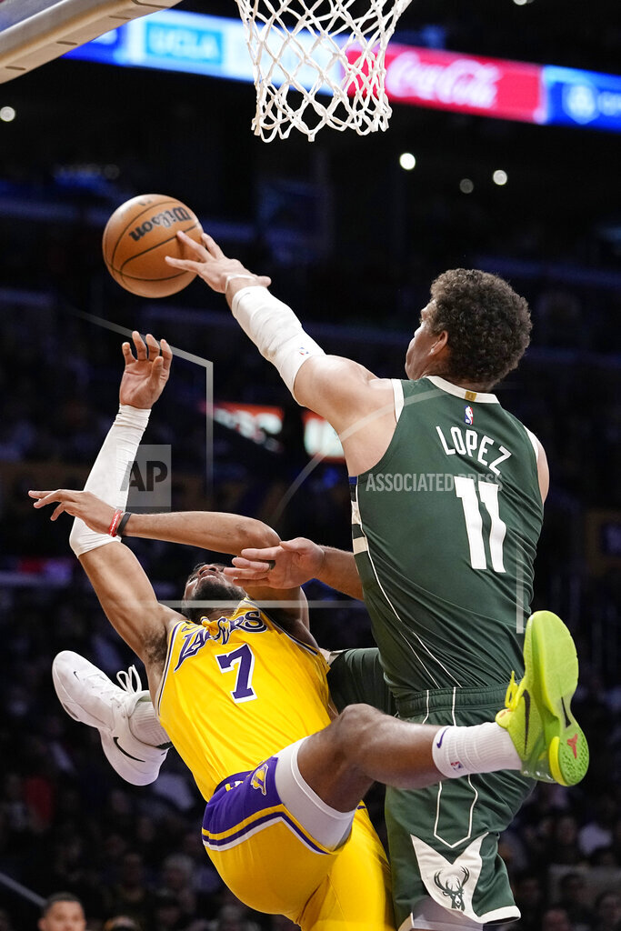 Bucks Lakers Basketball